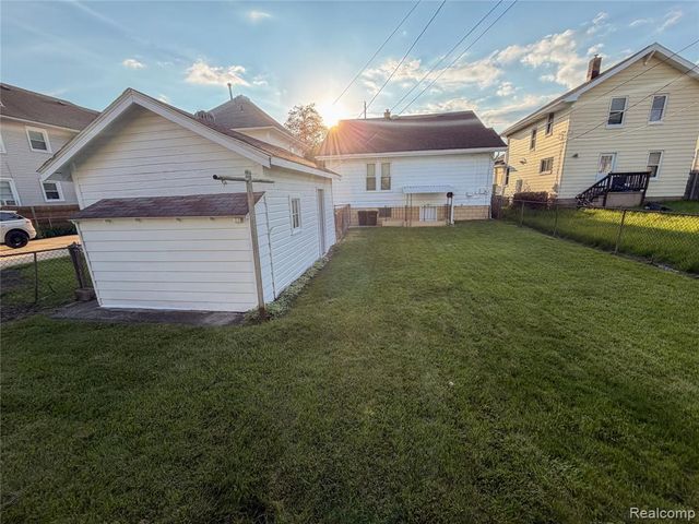 134 Michigan Avenue, Monroe, MI 48162