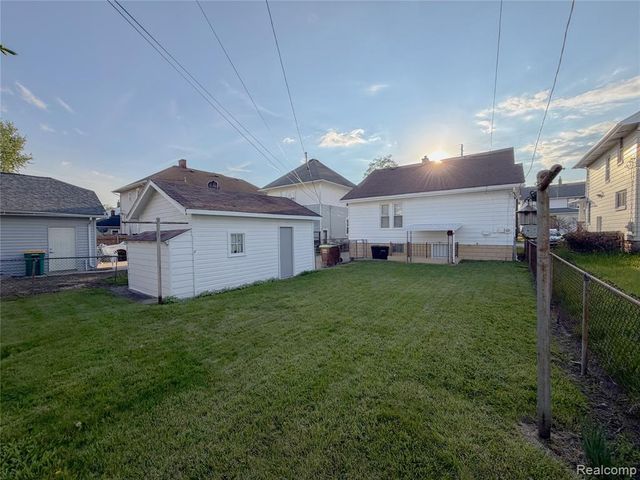 134 Michigan Avenue, Monroe, MI 48162