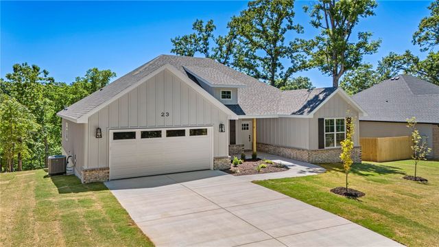 23 Thornaby Drive, Bella Vista, AR 72714
