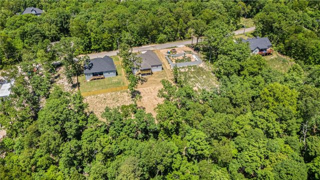 23 Thornaby Drive, Bella Vista, AR 72714