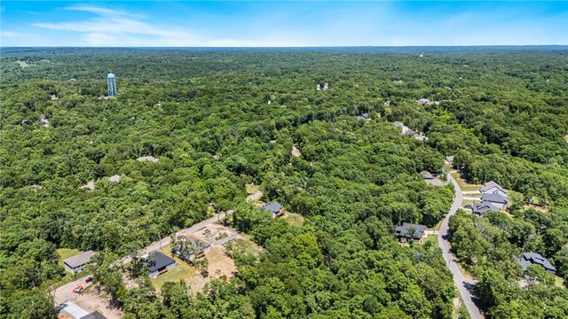 23 Thornaby Drive, Bella Vista, AR 72714