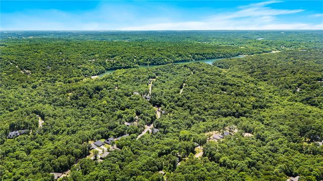 23 Thornaby Drive, Bella Vista, AR 72714