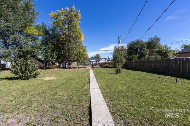 609 E Freeport, Caldwell, ID 83605