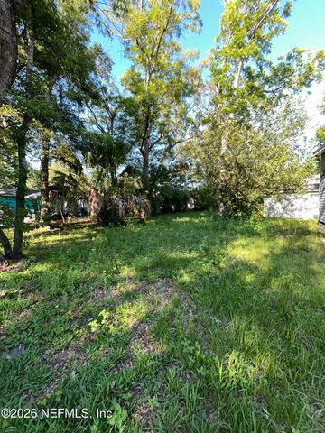 2017 TALLADEGA Road, Jacksonville, FL 32209