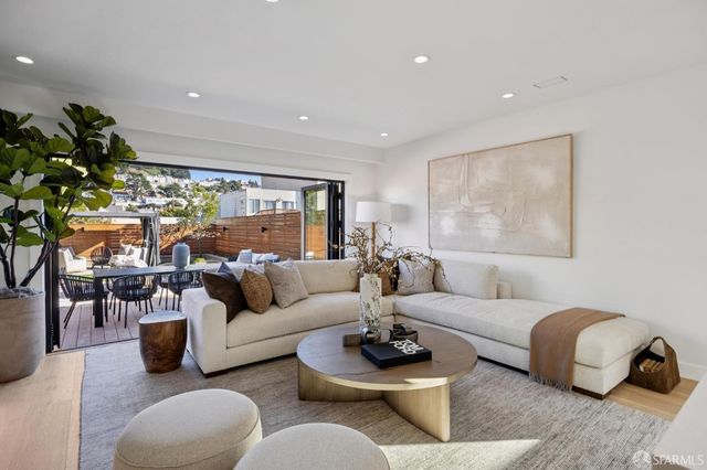 2020 20th Avenue, San Francisco, CA 94116