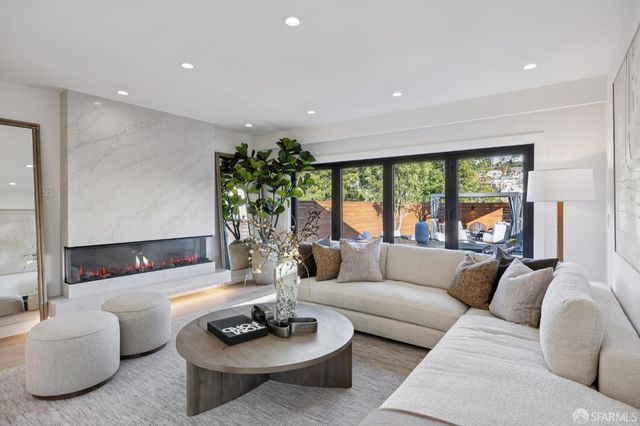 2020 20th Avenue, San Francisco, CA 94116