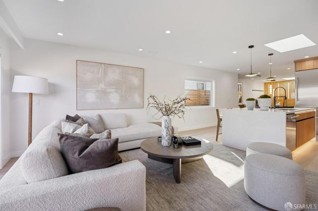 2020 20th Avenue, San Francisco, CA 94116