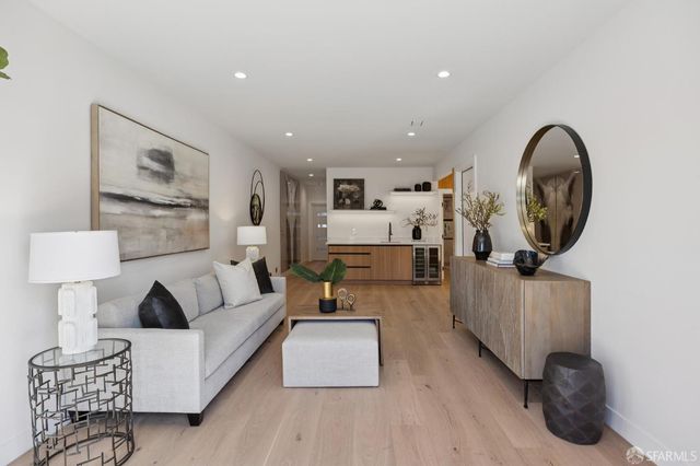 2020 20th Avenue, San Francisco, CA 94116