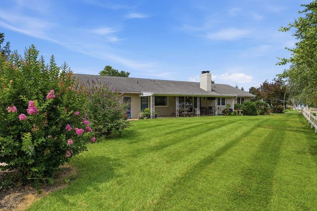 203 PALMYRA RD, Edinburg, VA 22824