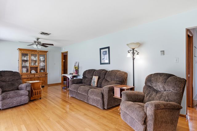 203 PALMYRA RD, Edinburg, VA 22824