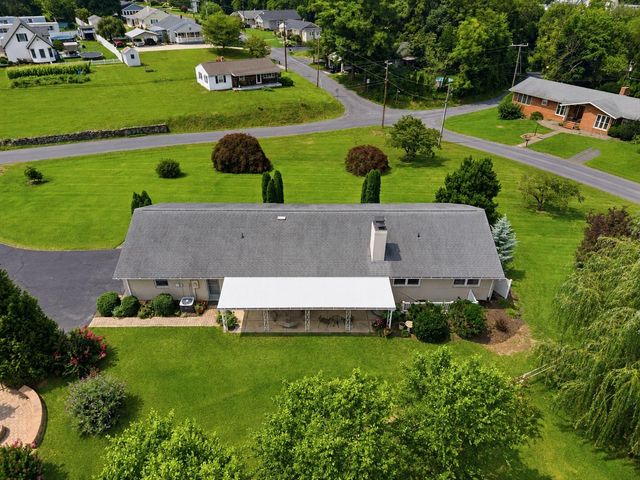 203 PALMYRA RD, Edinburg, VA 22824