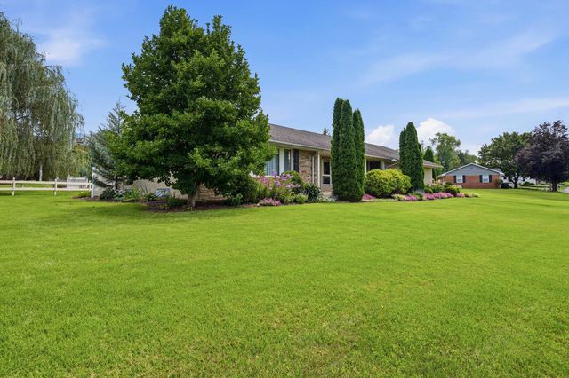 203 PALMYRA RD, Edinburg, VA 22824