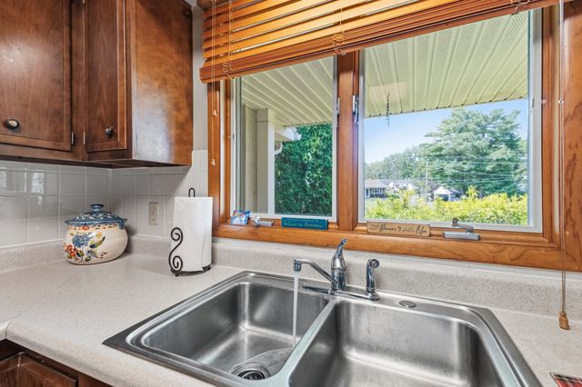 203 PALMYRA RD, Edinburg, VA 22824
