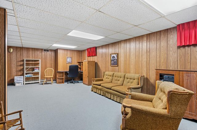 203 PALMYRA RD, Edinburg, VA 22824