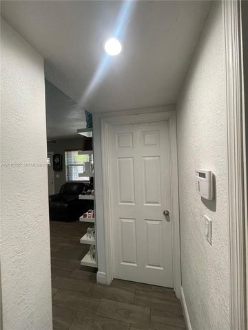 2144 NW 85th St, Miami, FL 33147