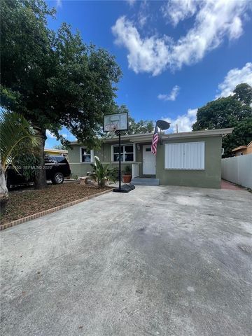 2144 NW 85th St, Miami, FL 33147