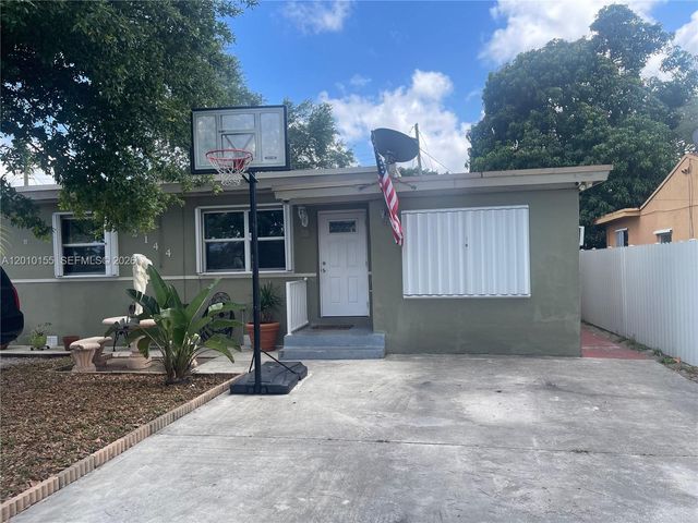 2144 NW 85th St, Miami, FL 33147