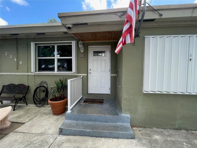 2144 NW 85th St, Miami, FL 33147