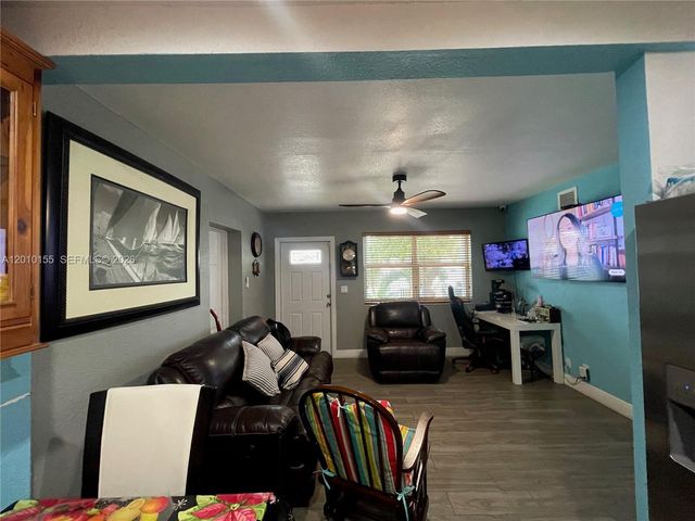 2144 NW 85th St, Miami, FL 33147