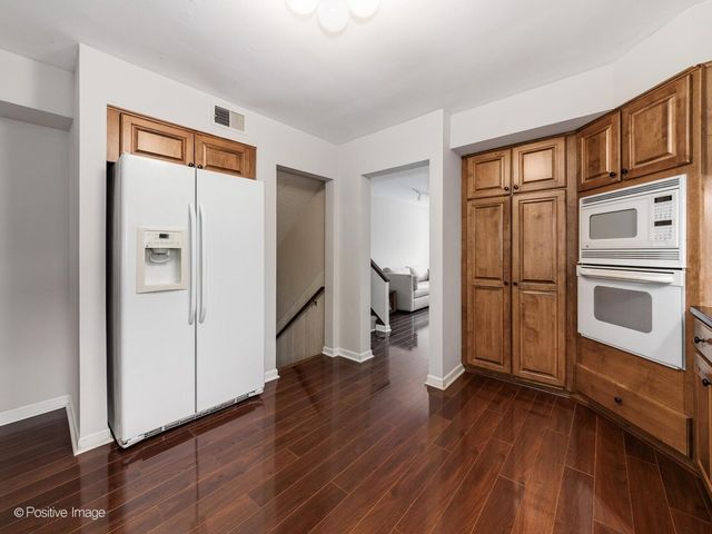 152 S Lombard Avenue, Lombard, IL 60148