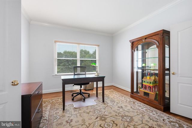 28 W PERIWINKLE LN, Newark, DE 19711