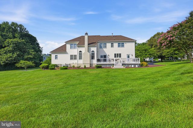 28 W PERIWINKLE LN, Newark, DE 19711