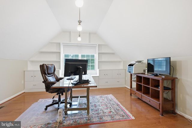 28 W PERIWINKLE LN, Newark, DE 19711