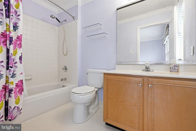 28 W PERIWINKLE LN, Newark, DE 19711