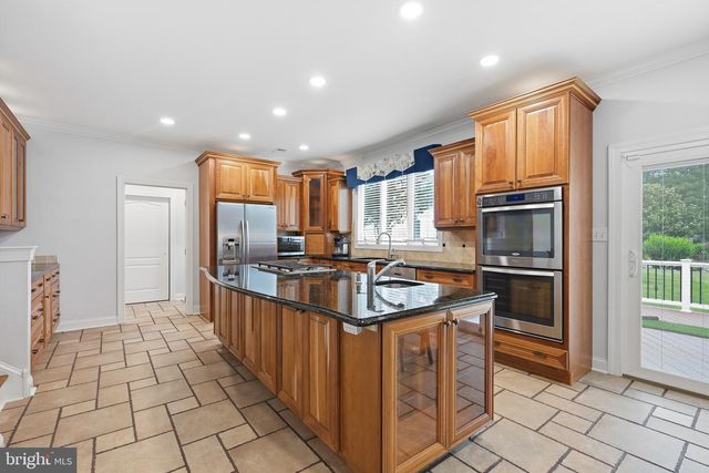 28 W PERIWINKLE LN, Newark, DE 19711