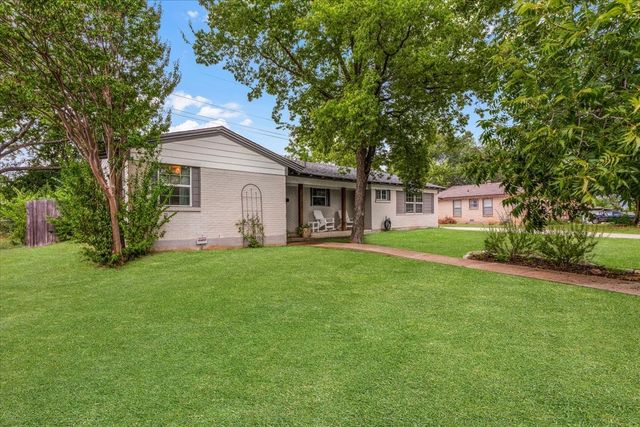 3721 London Lane, Richland Hills, TX 76118