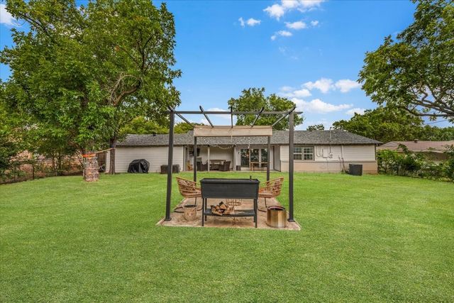 3721 London Lane, Richland Hills, TX 76118