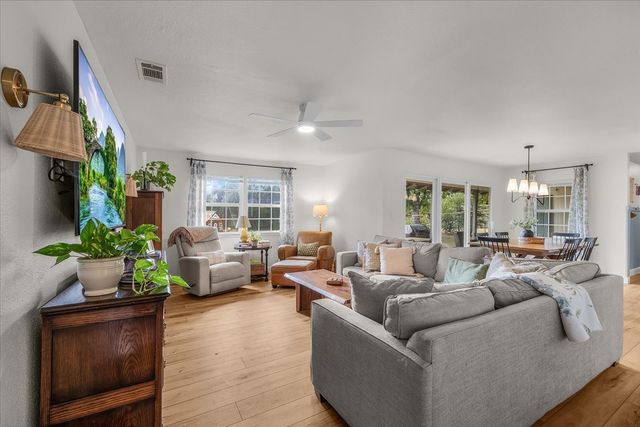 3721 London Lane, Richland Hills, TX 76118