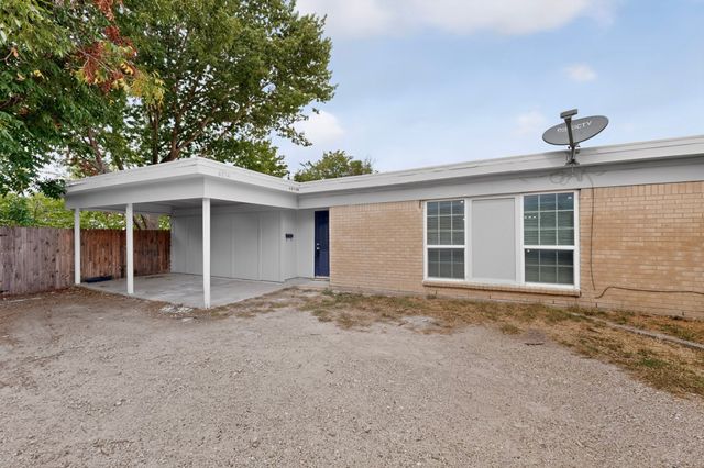 6814 Trail Lake Drive B, Fort Worth, TX 76133