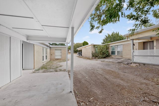 6814 Trail Lake Drive B, Fort Worth, TX 76133