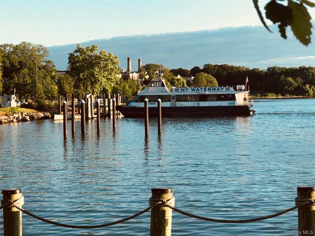 1415 ROUND POINTE Drive, Haverstraw, NY 10927