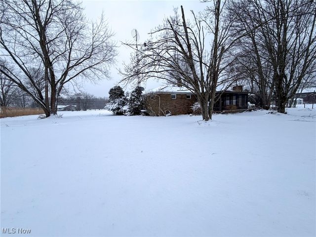 594 Center Street W, Warren, OH 44481