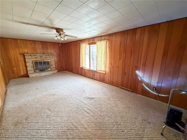 594 Center Street W, Warren, OH 44481