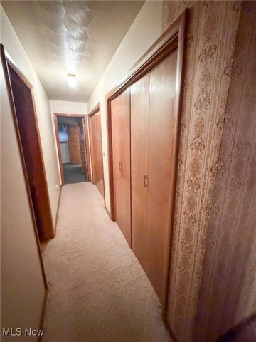 594 Center Street W, Warren, OH 44481