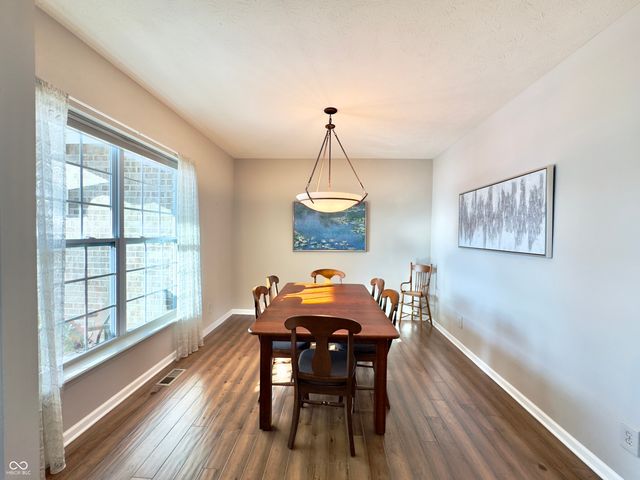 3890 Presidents Lane, Greenwood, IN 46142