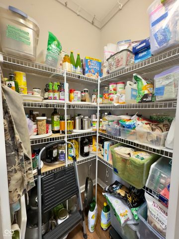 3890 Presidents Lane, Greenwood, IN 46142