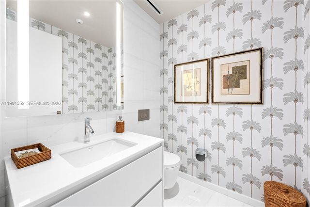 300 Biscayne Boulevard Way 901E, Miami, FL 33131