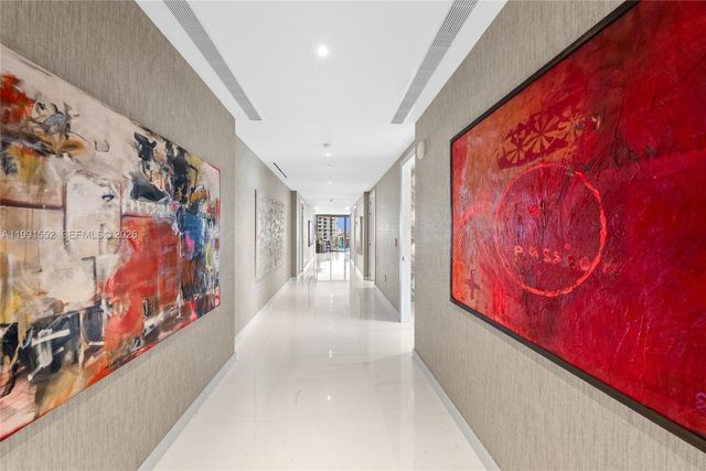 300 Biscayne Boulevard Way 901E, Miami, FL 33131