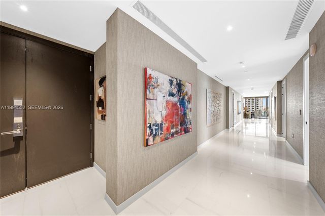 300 Biscayne Boulevard Way 901E, Miami, FL 33131