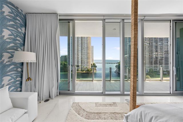 300 Biscayne Boulevard Way 901E, Miami, FL 33131