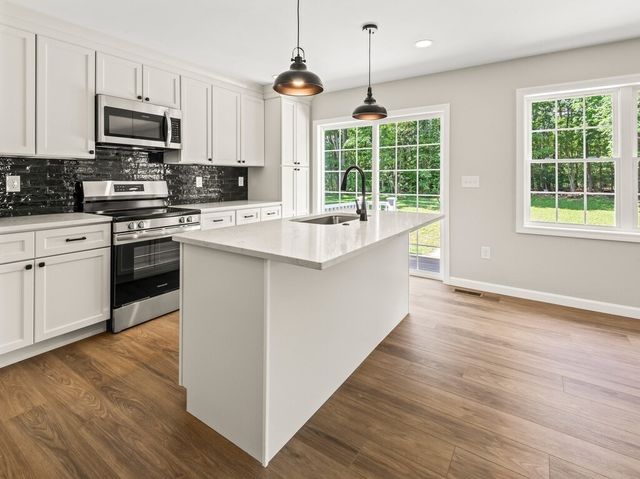 93 Rockland Road 2, Auburn, MA 01501