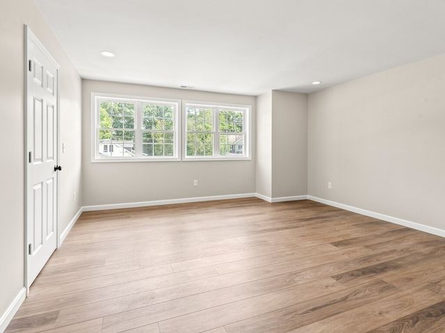 93 Rockland Road 2, Auburn, MA 01501