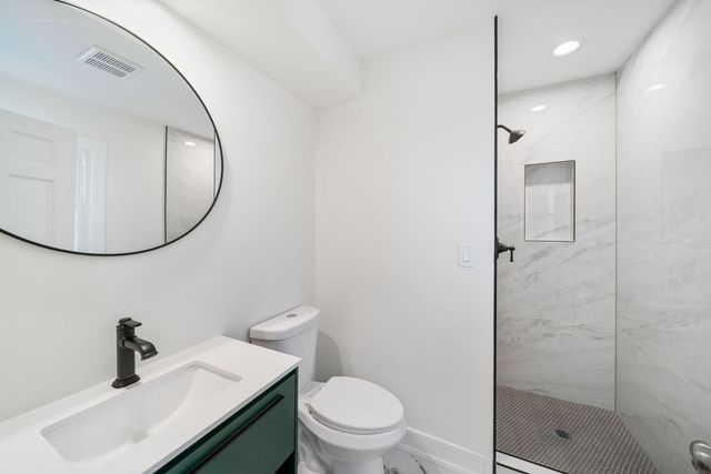 2508 W Atlantic Avenue, Waukegan, IL 60085