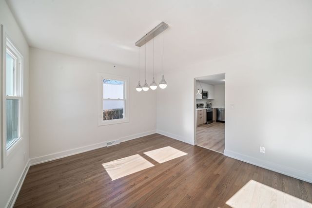 2508 W Atlantic Avenue, Waukegan, IL 60085