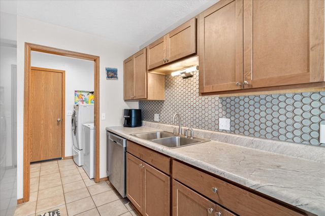 1623 N Engel Avenue, Springfield, MO 65803