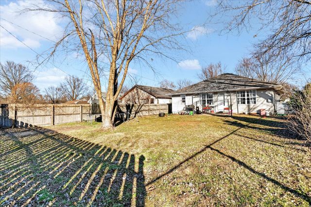 1623 N Engel Avenue, Springfield, MO 65803